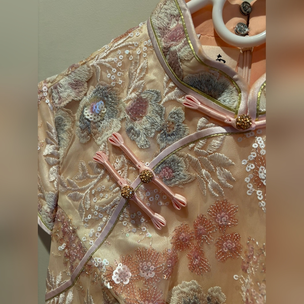 Traditional Chinese Dress Qipao - Picture 2 of 7